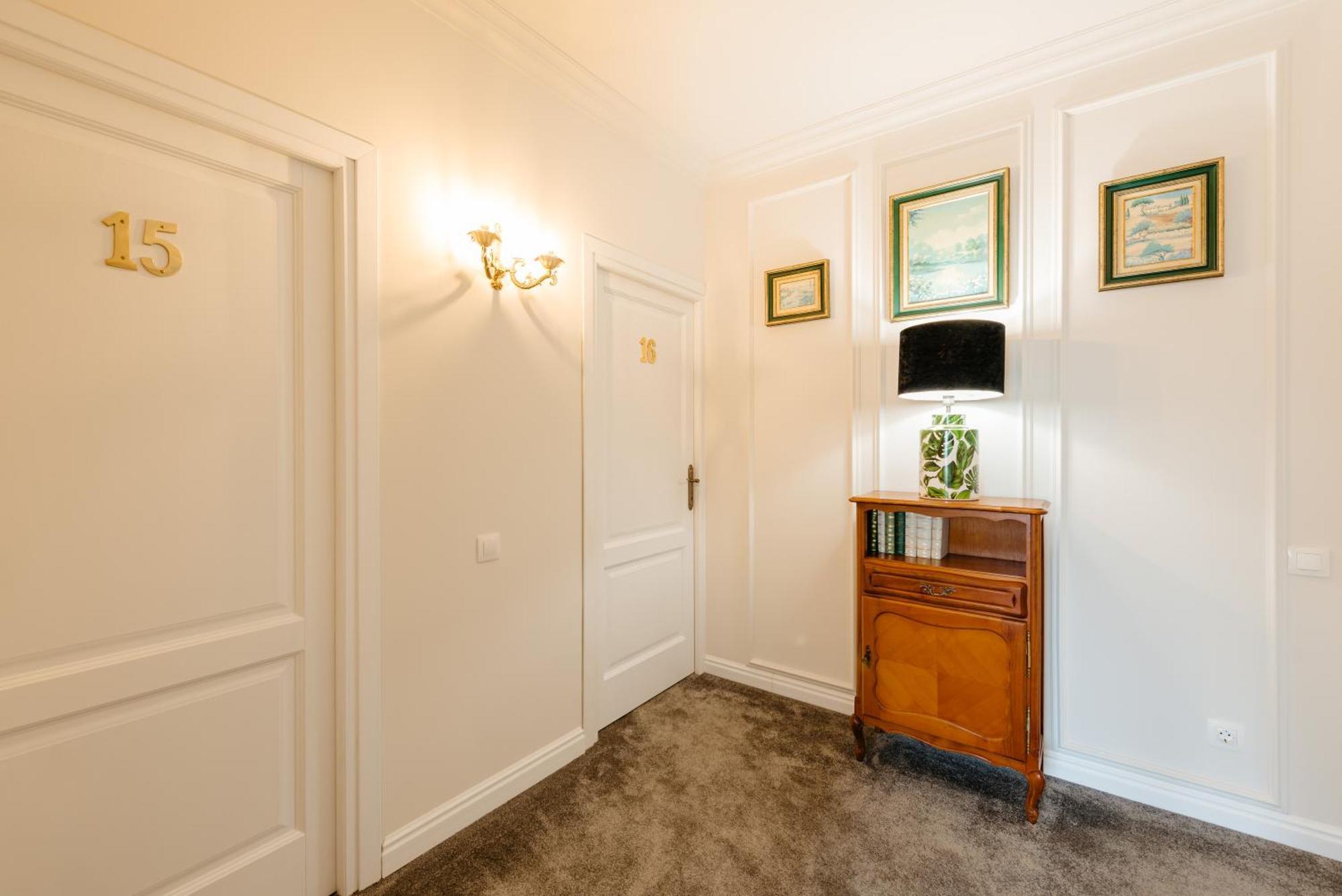 Ateneea Luxury Rooms Kluž Exteriér fotografie
